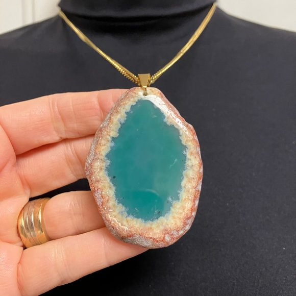 NEW Agate Gemstone Raw Edge AQUA Colored Gemstone + 20 in Golden Stainless Chain - Picture 2 of 12